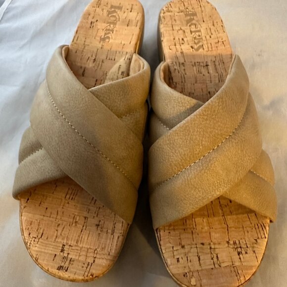 Korks Faithe Platform Sandal, Natural Faux Leather  Size Women 10  NIB - Picture 1 of 6